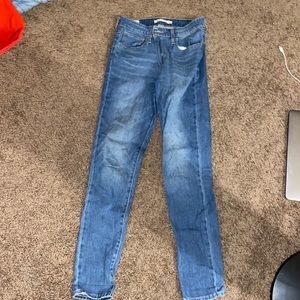 Levi skinny jeans